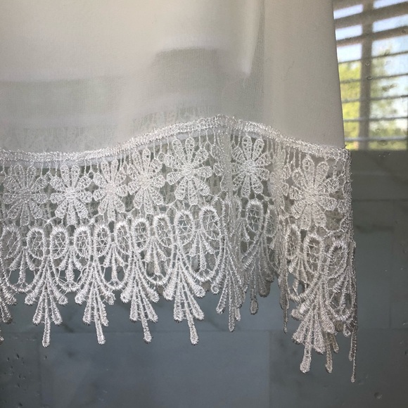 White Lace-Bottom Crop Top - Picture 2 of 3